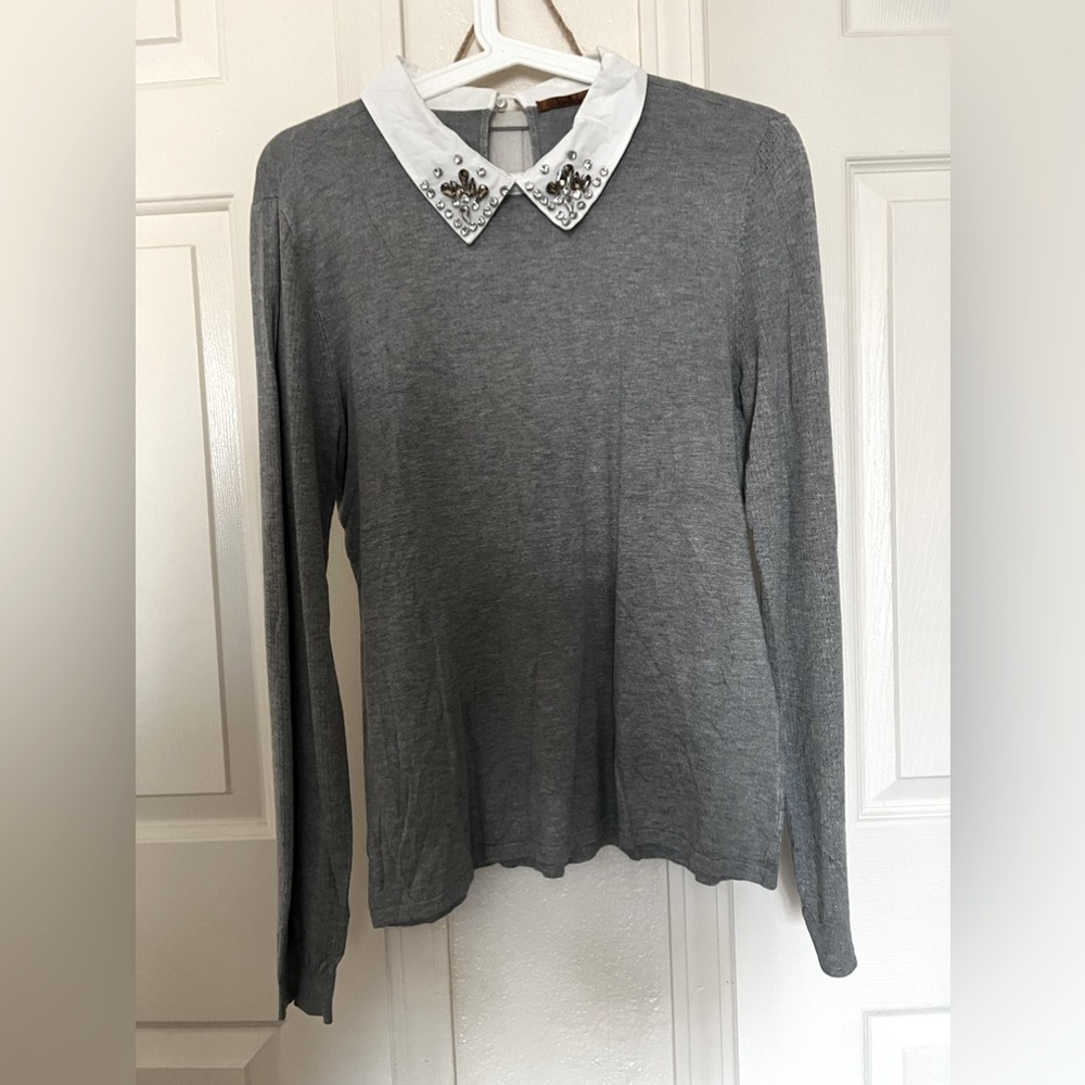 Beautiful blouse with crystal collar size M